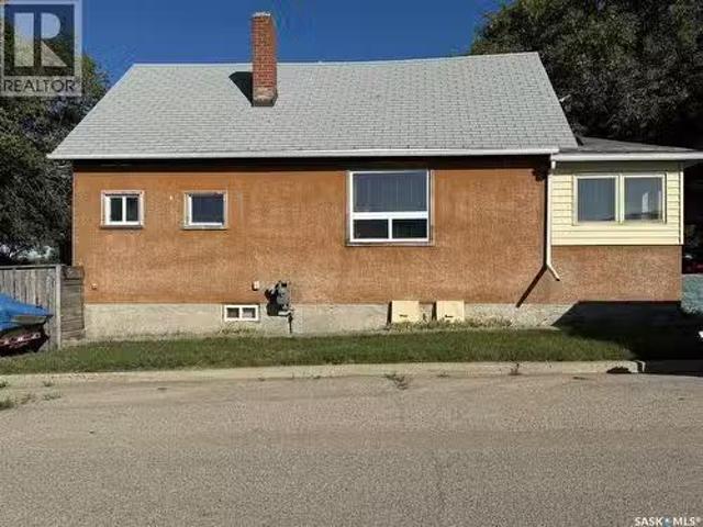 House for sale in Moose Jaw, Saskatchewan