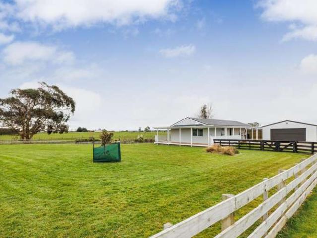 Property for sale in Halcombe