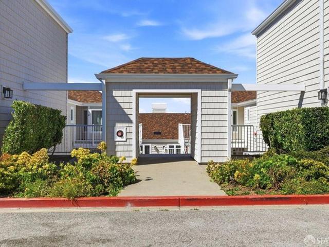 Condo for sale in San Mateo, California