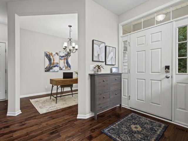 Townhouse for sale in Round Lake, Illinois