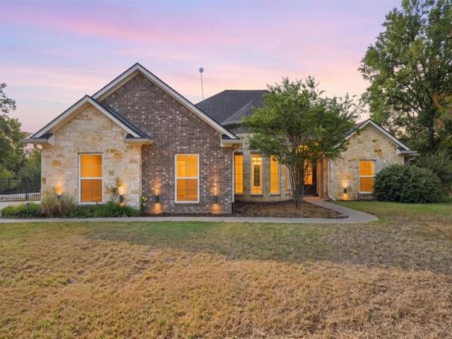House for sale in China Spring, Texas
