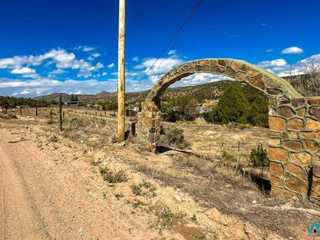 Land for sale in Dixon, Rio Arriba County