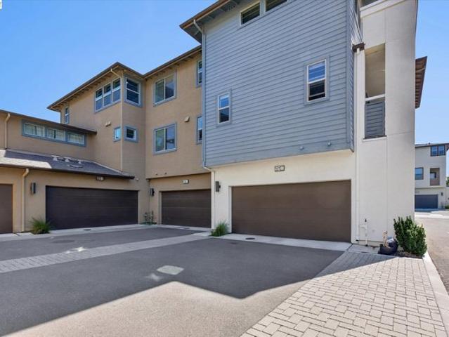 Condo for sale in Dublin, California