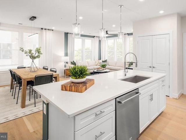 Condo for sale in Virginia