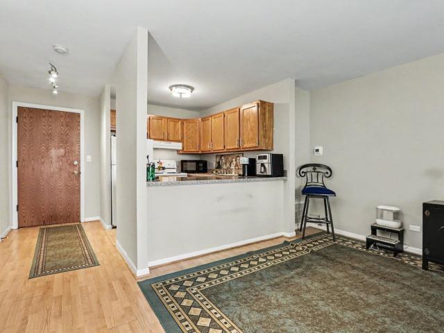 Condo for sale in Lisle, Illinois