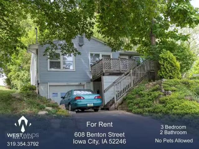 House for rent in Iowa City