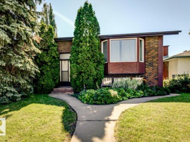 House for sale in Wedgewood, Alberta