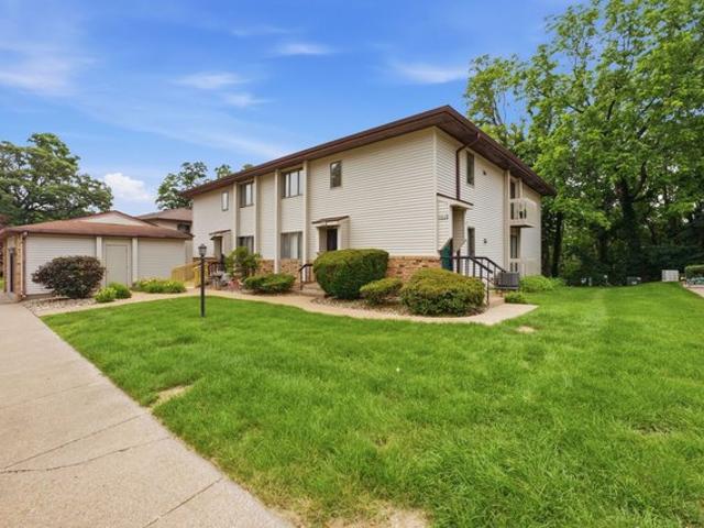Condo for sale in Moline, Illinois