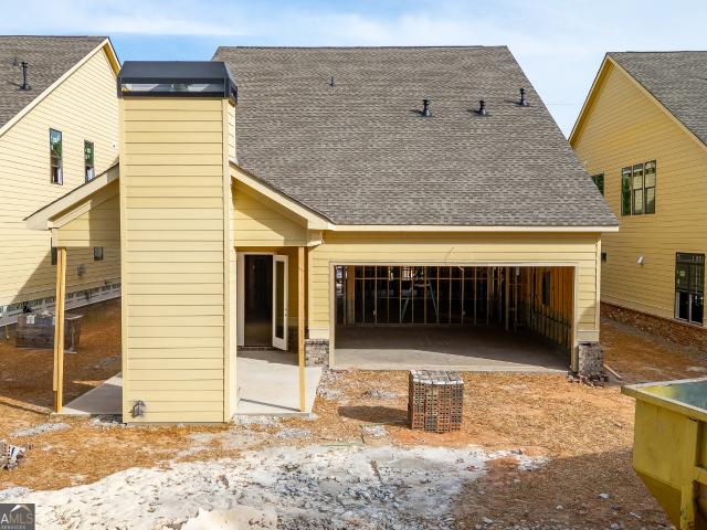 House for sale in Flowery Branch, Georgia