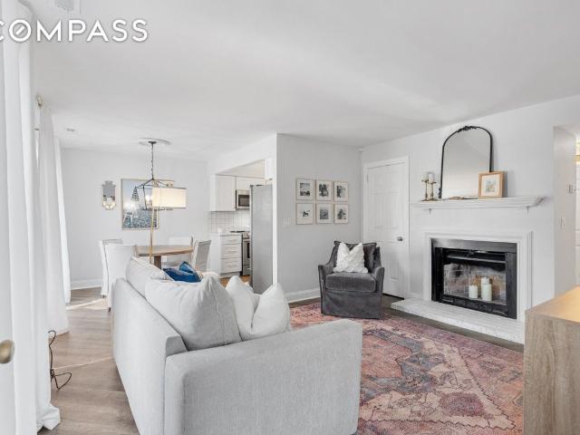 House for sale in Brentwood