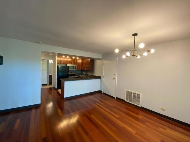 Condo for sale in Lisle, Illinois
