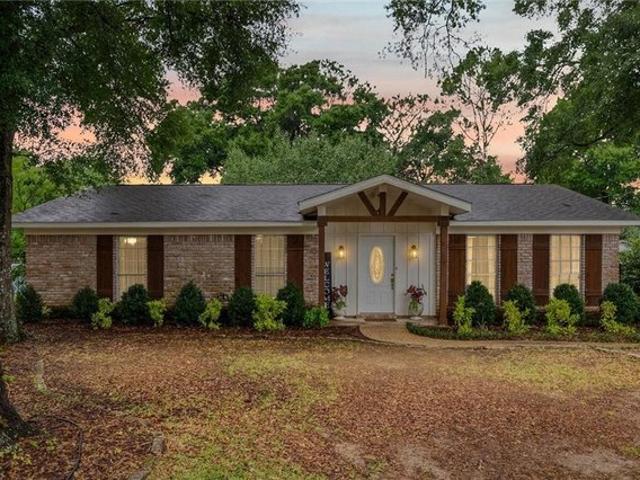 House for sale in Satsuma, Alabama