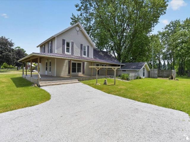 House for sale in Ottawa Lake, Michigan