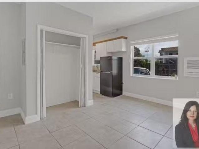 Condo for rent in Hollywood