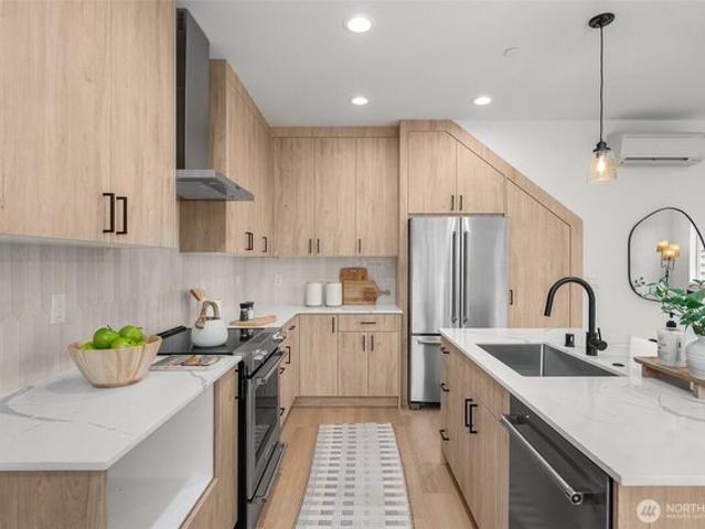 Townhouse for sale in Everett, Washington