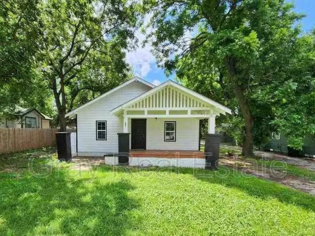 House for rent in Ada