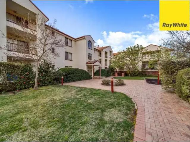Apartment for rent in Braddon, North Canberra