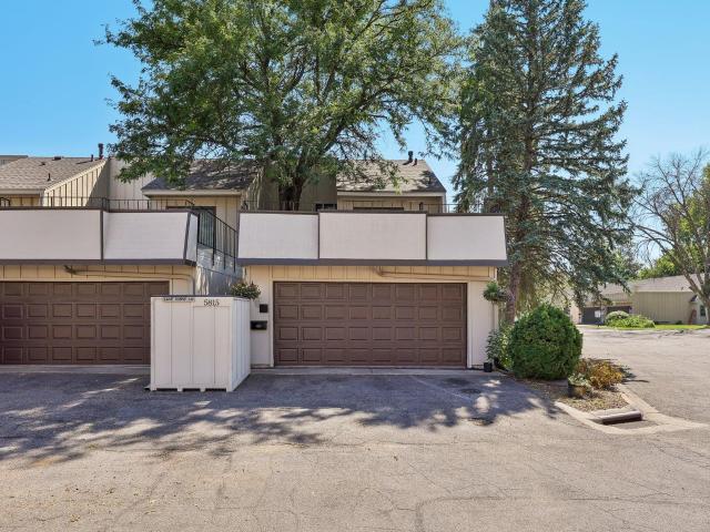 Townhouse for sale in Hennepin, Minnesota