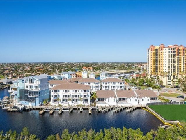 Townhouse for sale in Cape Coral