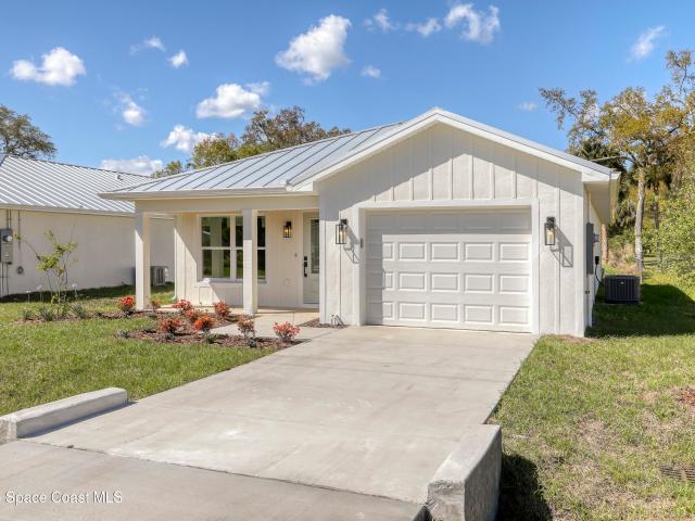 Property for sale in Mims, Florida