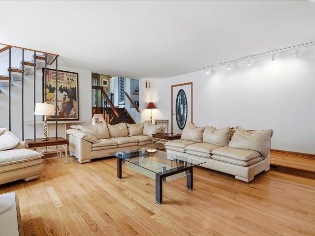 House for sale in Mchenry, Illinois