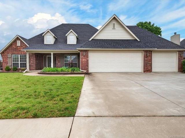 House for sale in Bartlesville, Washington County