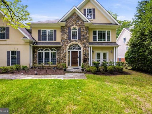 House for sale in English Village, Bethesda