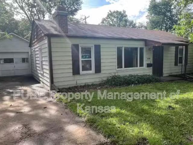 House for rent in Shawnee Mission