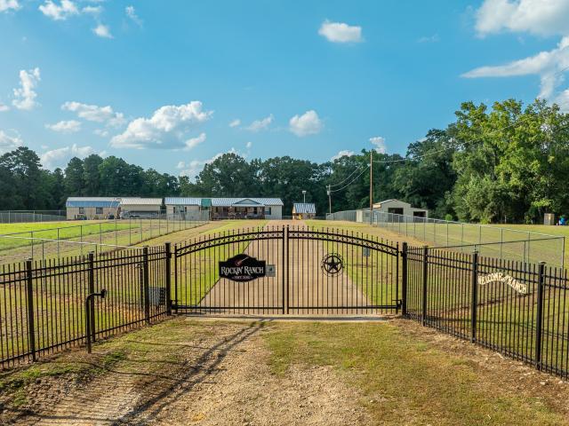 Farm for sale in Kennard, Texas