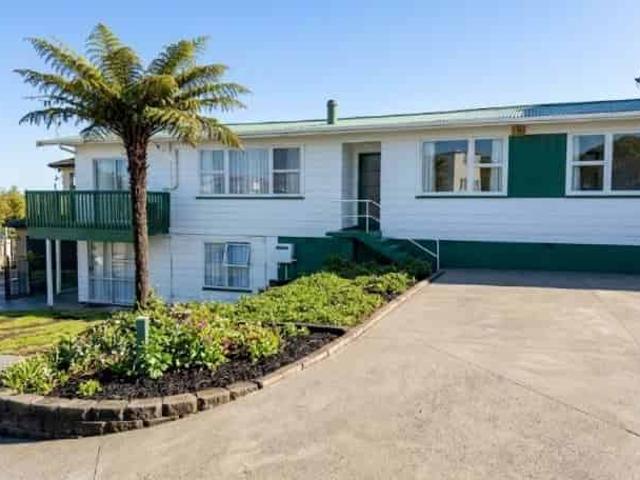 House for rent in Owhata, Oroua County