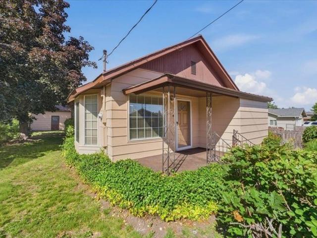 House for sale in Weed, California