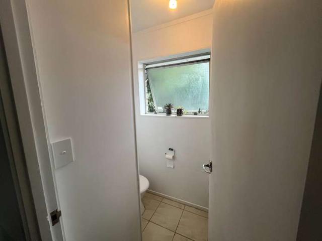 Townhouse for rent in Oratia