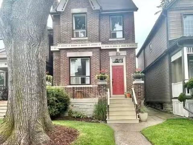 Condo for rent in Woburn, Ontario
