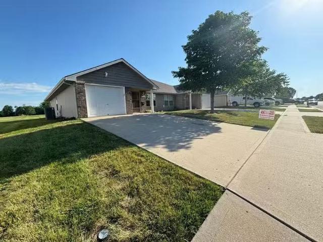 House for rent in Blue Springs