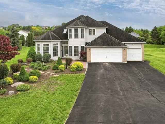 House for sale in Jamesville, New York