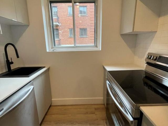 Apartment for rent in St. Leonard's, Quebec