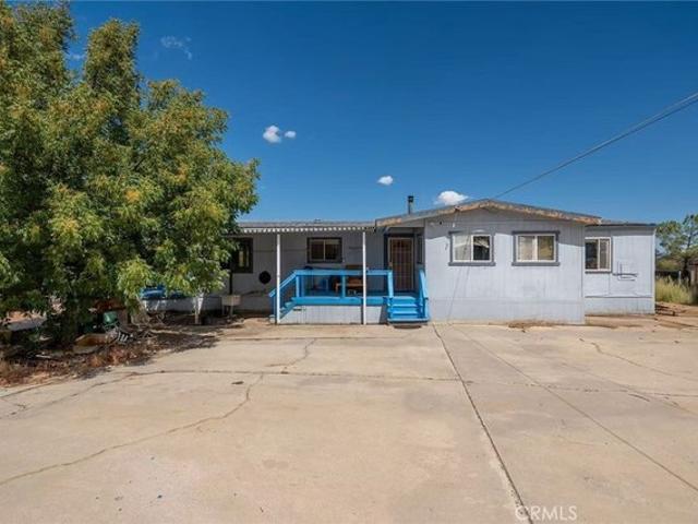 House for sale in Anza, California
