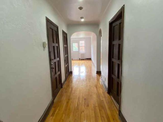 Apartment for rent in Hampstead, Quebec