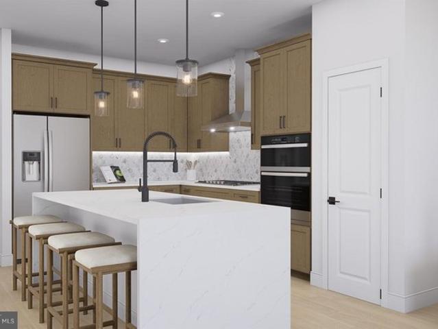 Condo for sale in Virginia