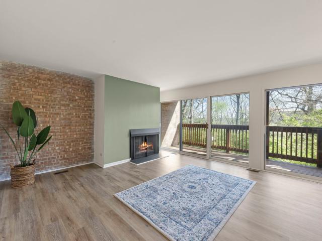 Condo for sale in Lisle, Illinois