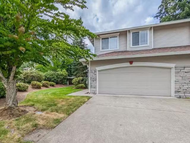 Condo for rent in Lynnwood