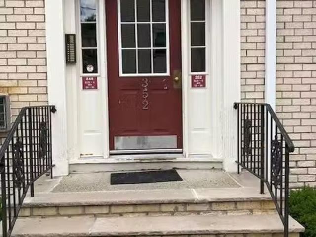 Condo for rent in Bloomfield