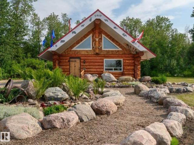 House for sale in Alberta