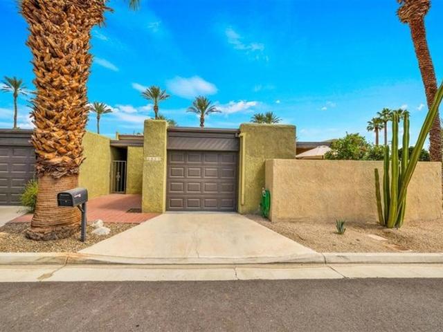 Condo for sale in Palm Springs, California