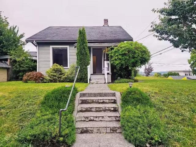 House for rent in Everett