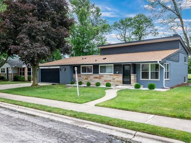 House for sale in Morton Grove, Illinois