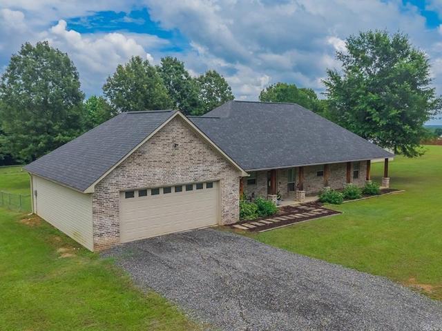 House for sale in Ark