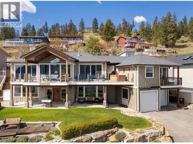 House for sale in Peachland, British Columbia