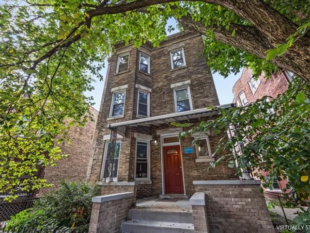 House for sale in Chicago, Cook County