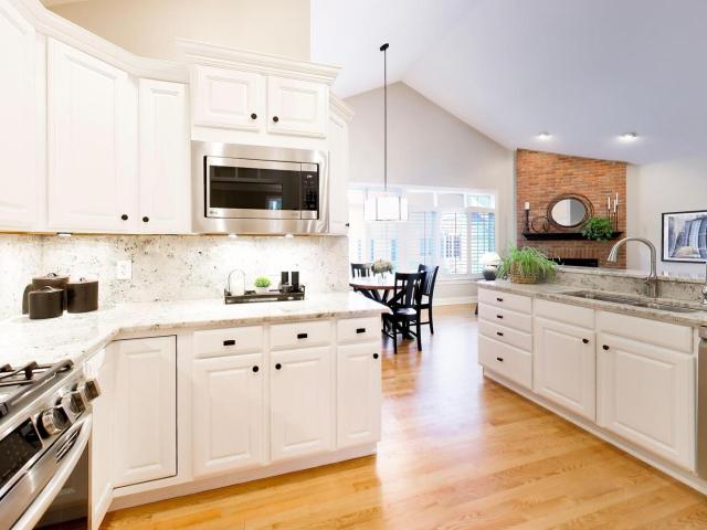 House for sale in Mchenry, Illinois
